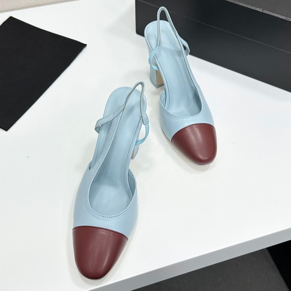 2026 Women's Two-Tone Slingbac - Casual Sandal Leather reseña y precio