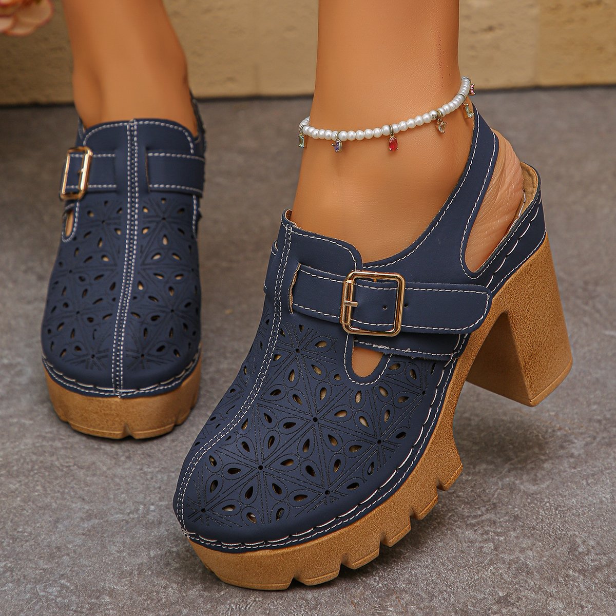 Large Size Women's Thick Heel  - Casual Sandal Leather reseña y precio